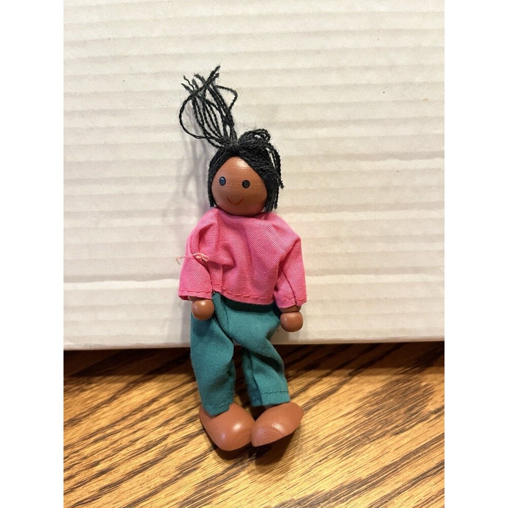 KidKraft DOLL FAMILY OF 5 pieces of dolls - Picture 2 of 7